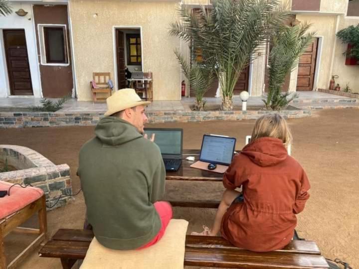 Oasis Fighting Kangaroo Dahab Exterior photo